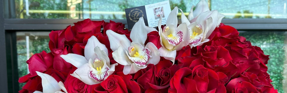 Tinasflowers andgift Cover Image