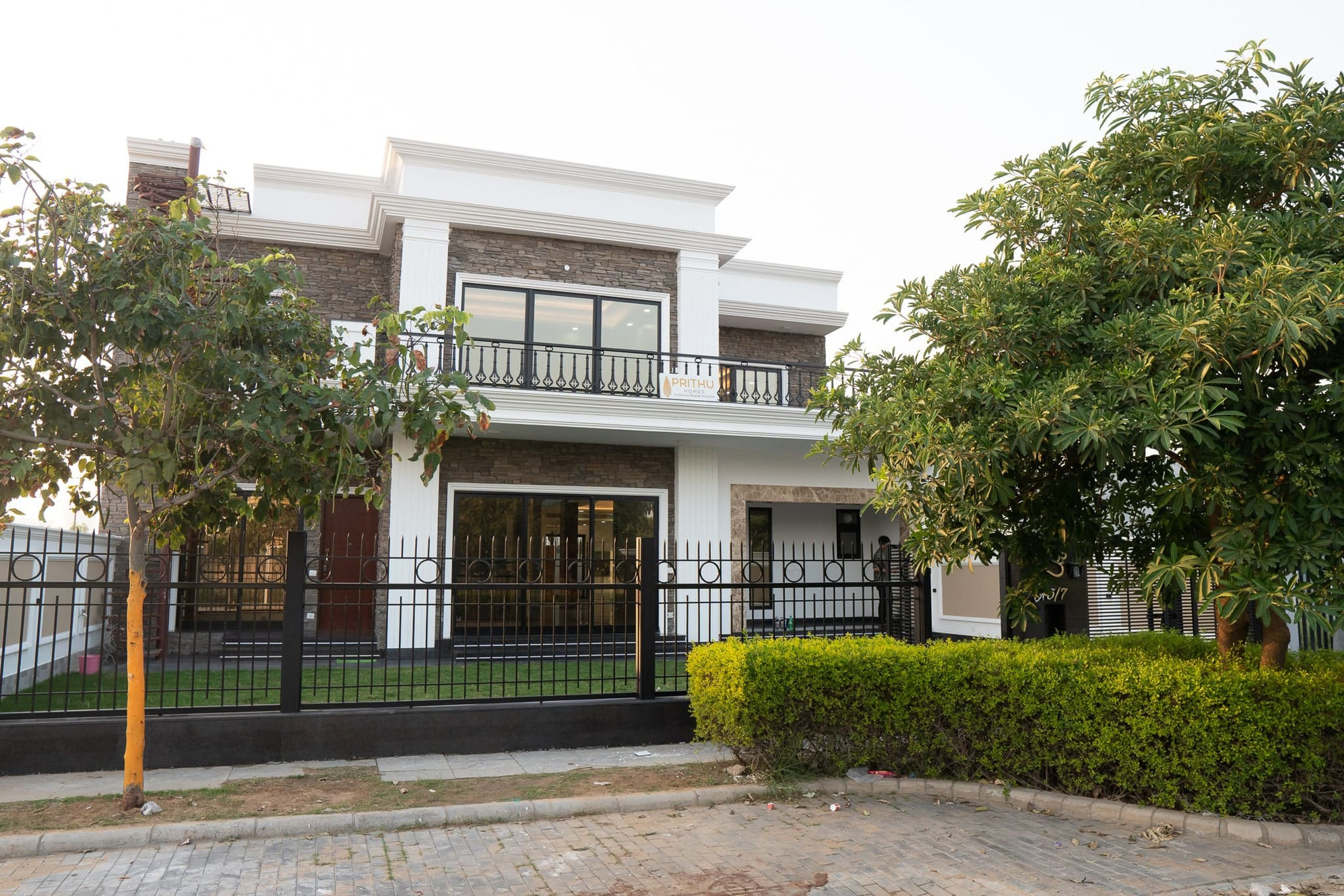 Luxury Villa Builders in Delhi NCR | Prithu Homes