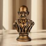 Freedom fighter idols